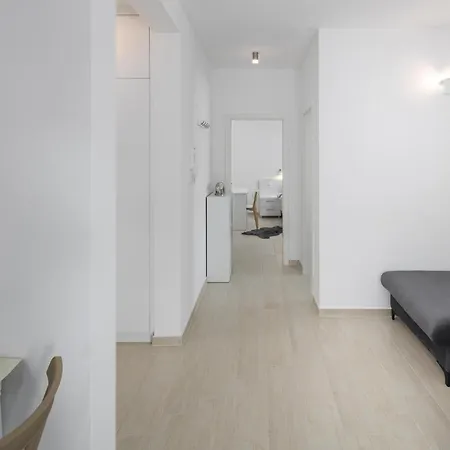 Apartamento Awesome In With Wifi