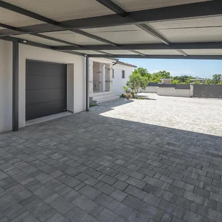 דירה Awesome In With Wifi *